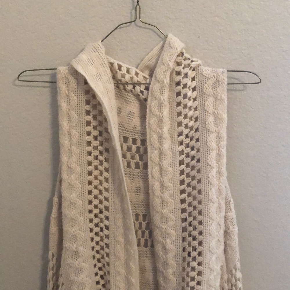 Knitted vest wrap
